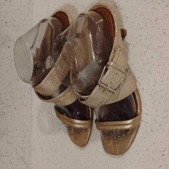 Donald J. Pliner Gold Textured Heels Size 8.5 Women - Picture 4 of 8